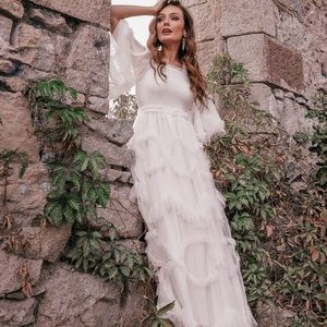 Absolutely stunning Jessa Kae Ever After dress in White!